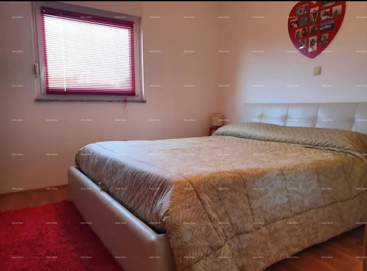 Prodaja - stan s pogledom na morje in parkirnim mestom, Ližnjan!