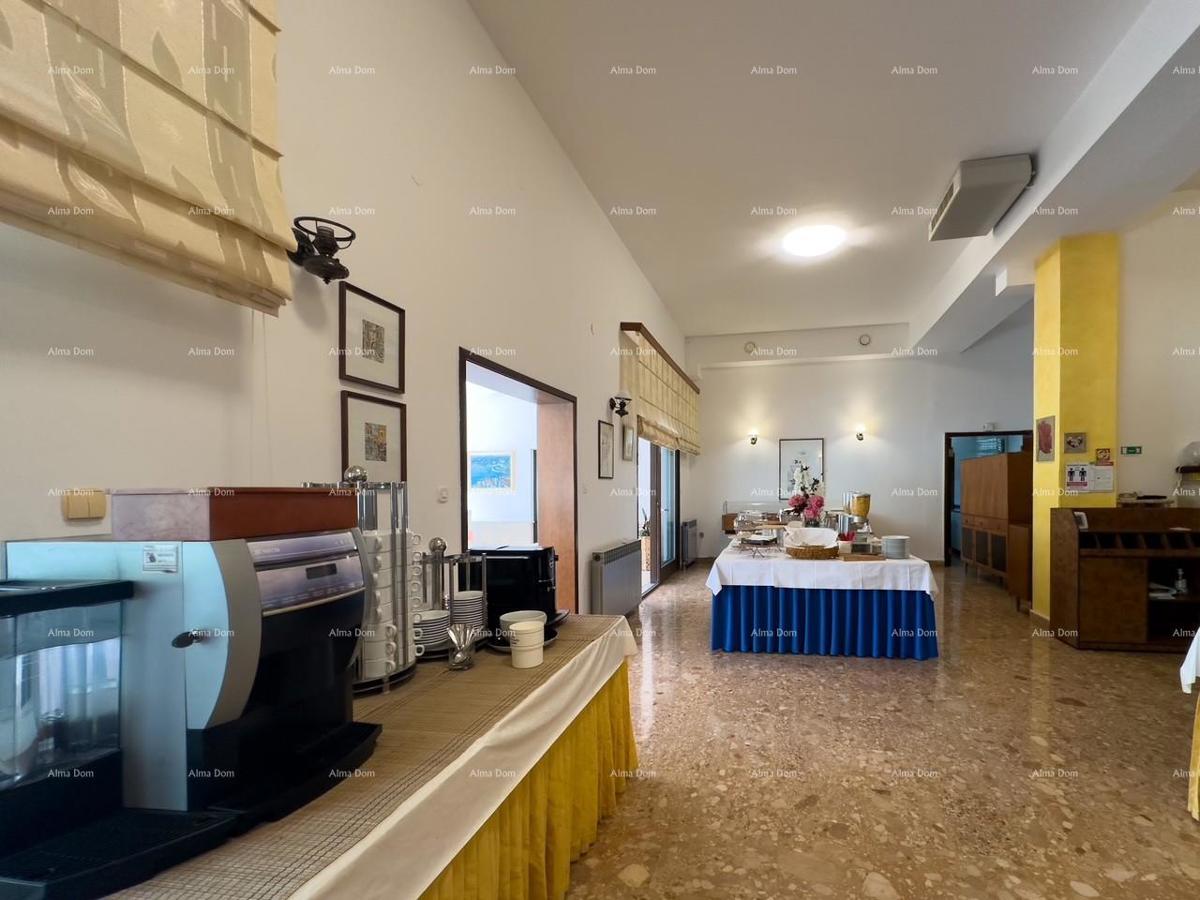 Investicija iz sanj: šarmanten hotel v Krnici, 200 m od morja