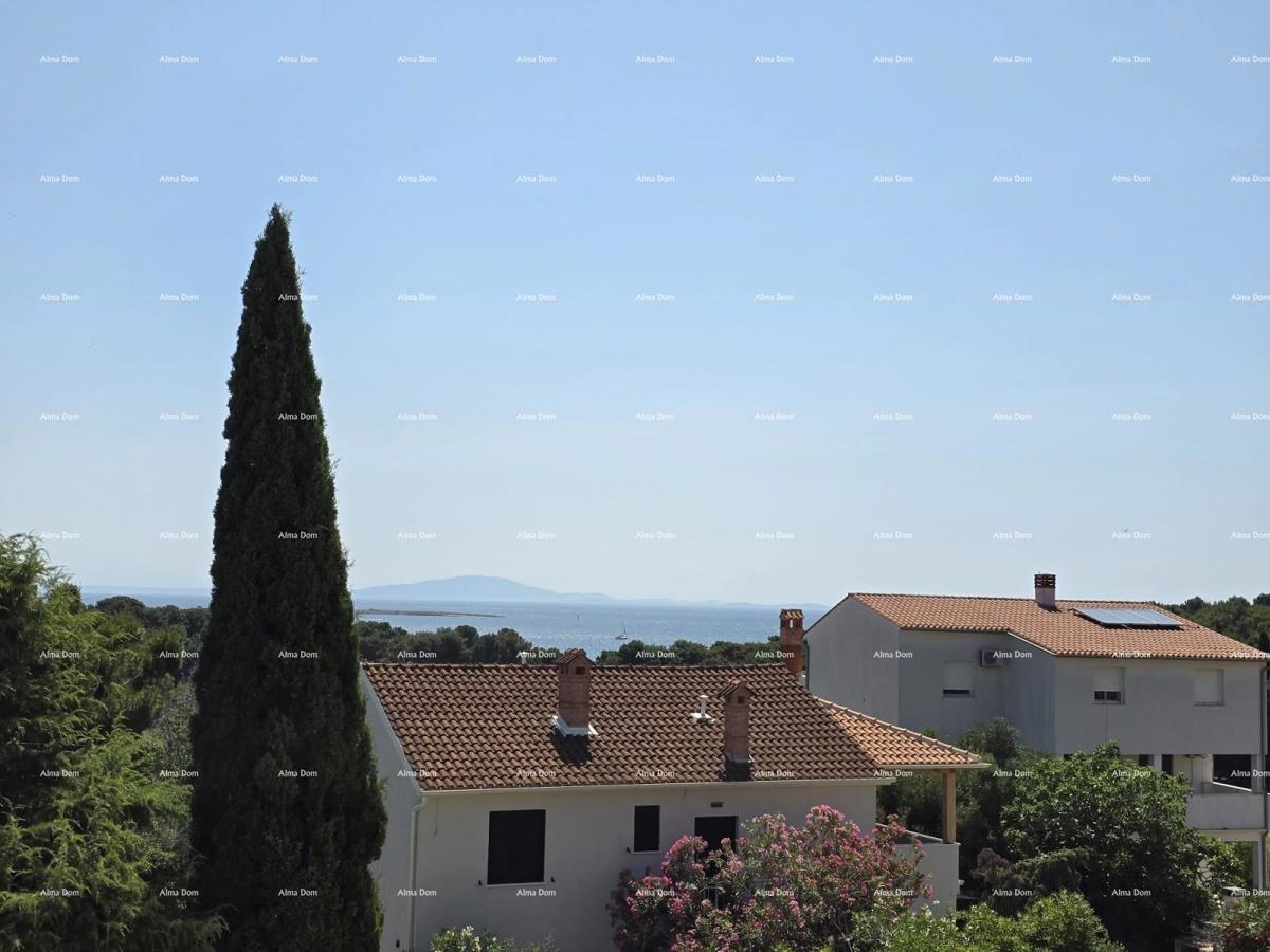 Premantura! Luksuzni stan s pogledom na more!