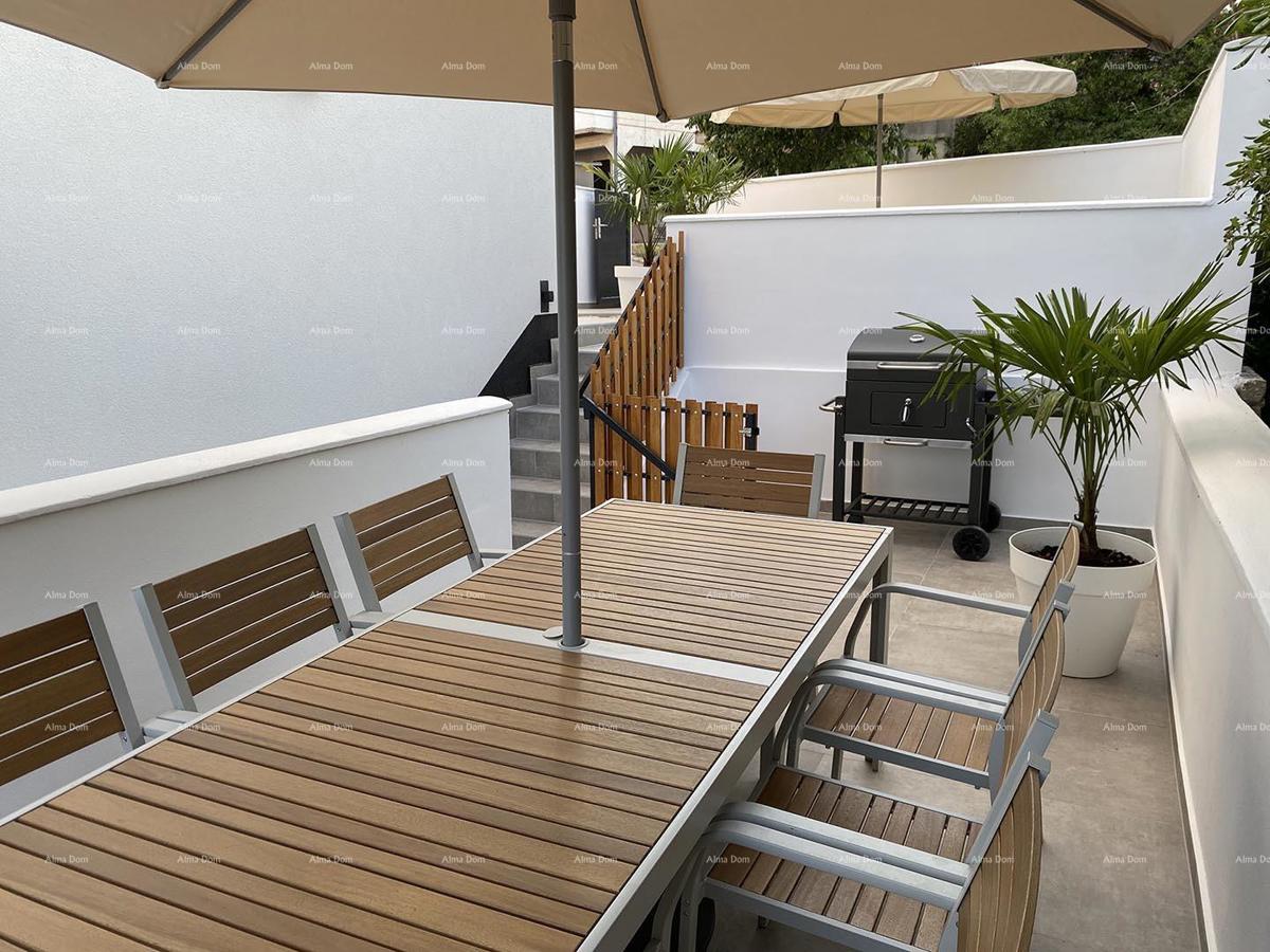 Premantura! Luksuzni stan s pogledom na more!