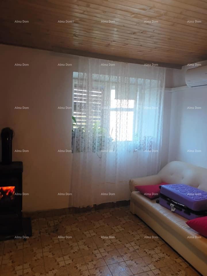 Prodamo avtentično staro kamnito hišo v Stranićih, Sveti Lovreč.