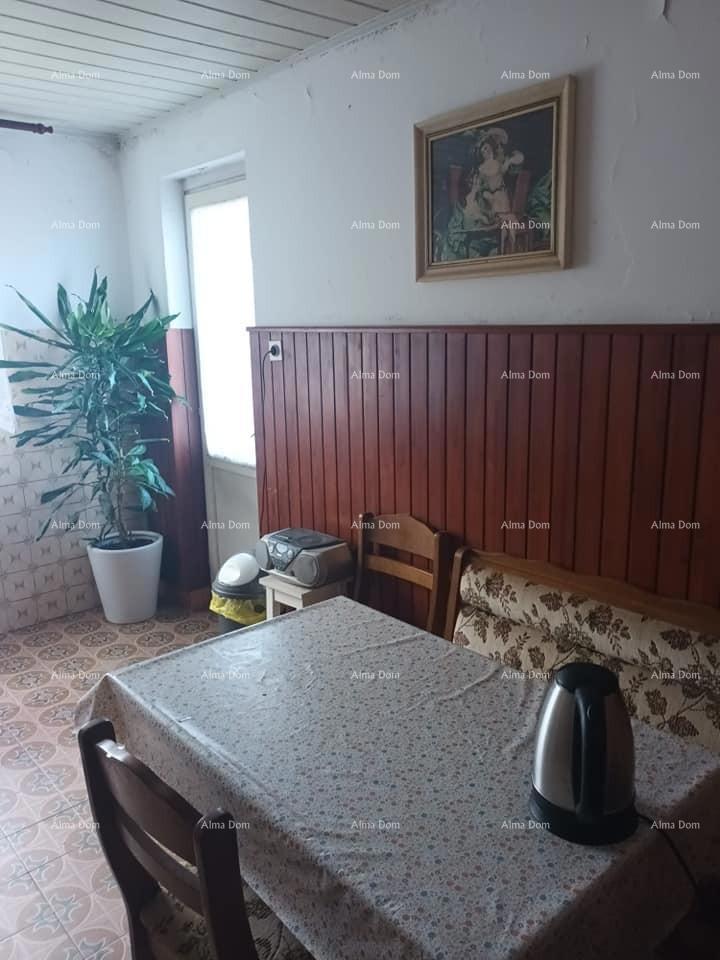 Prodamo avtentično staro kamnito hišo v Stranićih, Sveti Lovreč.