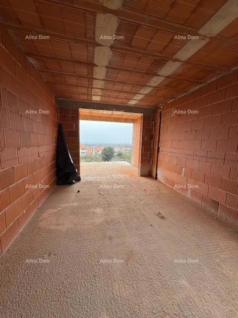 Veli Vrh, veliko stanovanje s 3 spalnicami