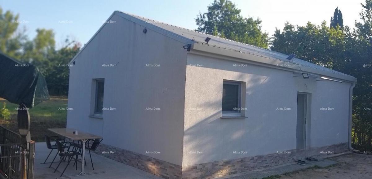 Na prodaj samostojeća hiša v Savudriji – 60 m², 400 m² zemljišča, 200 m od morja