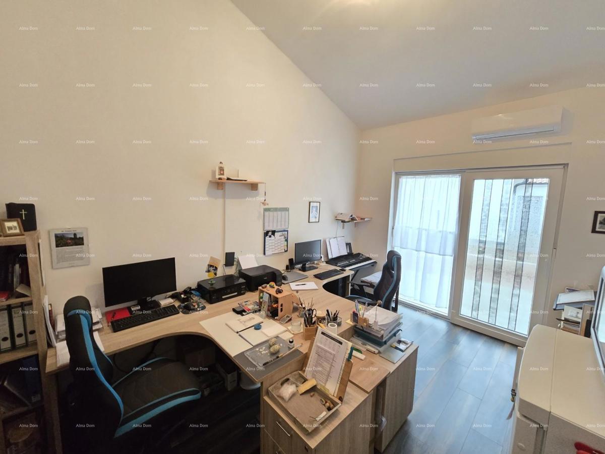 Samostojeća prizemnica s bazenom!