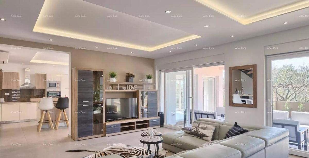 Prekrasna moderna hiša s pogledom na morje - Fažana!