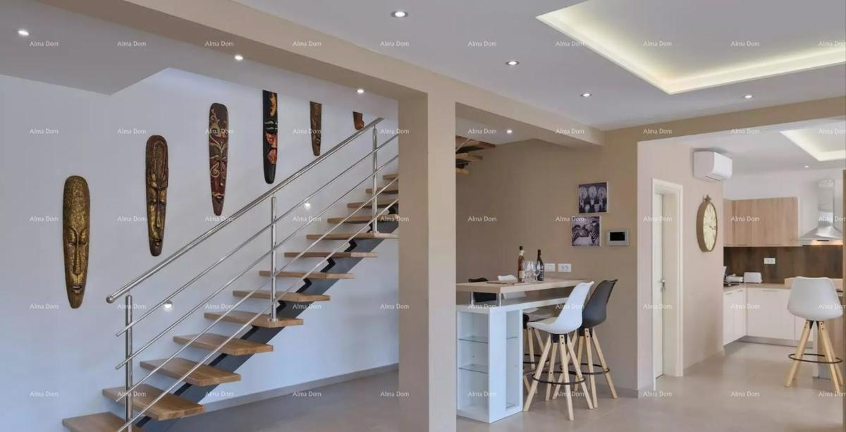 Prekrasna moderna hiša s pogledom na morje - Fažana!