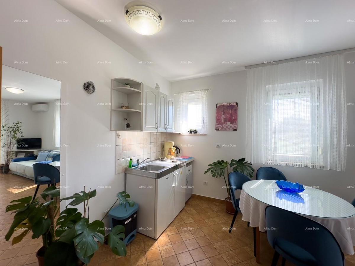 Prodajemo studio apartma s parkirnim mestom, na odlični lokaciji v Medulinu!