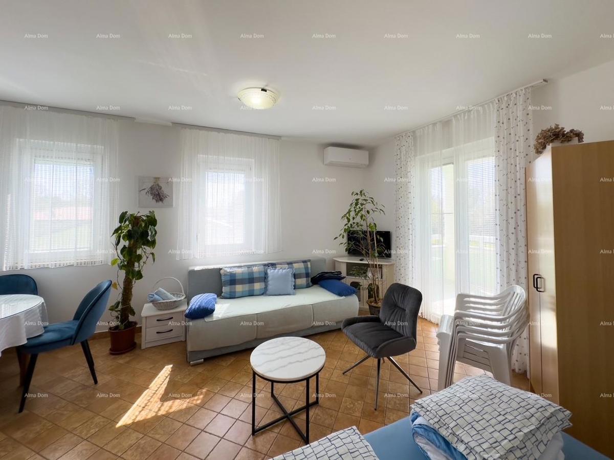 Prodajemo studio apartma s parkirnim mestom, na odlični lokaciji v Medulinu!