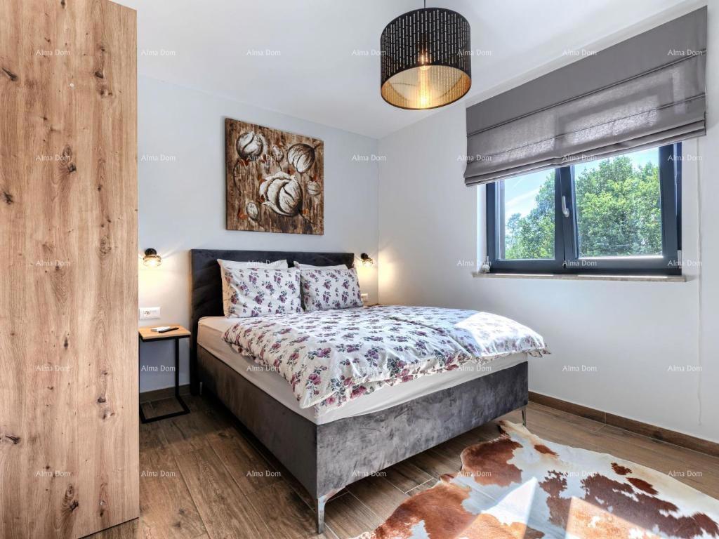 Prodaja luksuzne vile s bazenom u zelenoj oazi u okolici Labina