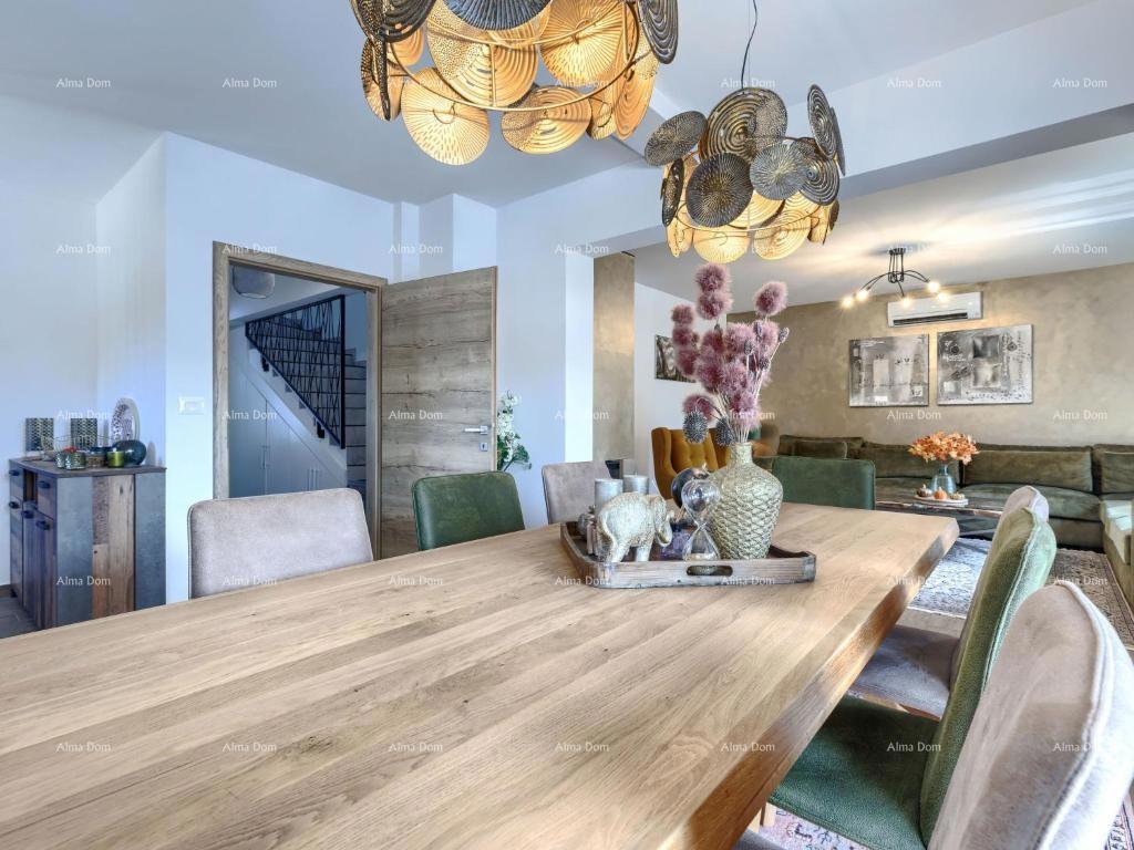 Prodaja luksuzne vile s bazenom u zelenoj oazi u okolici Labina