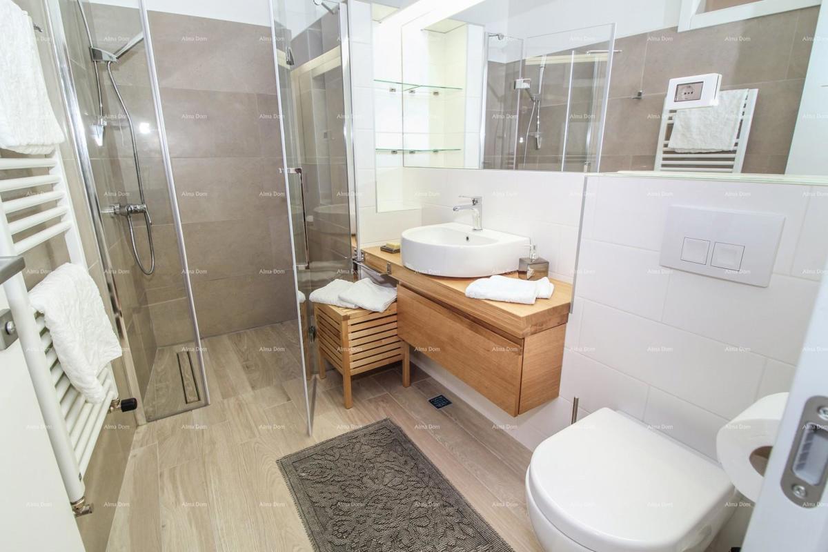 Prodamo čudovito, moderno opremljeno in prenovljeno istrsko kamnito hišo, Bale!