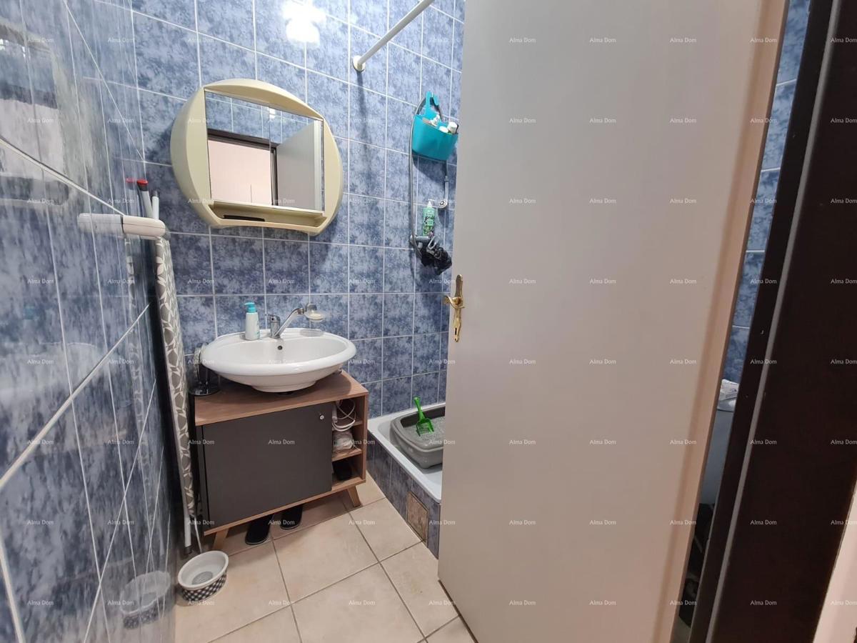 Prizemni apartma z ložo in bazenom. Medulin.
