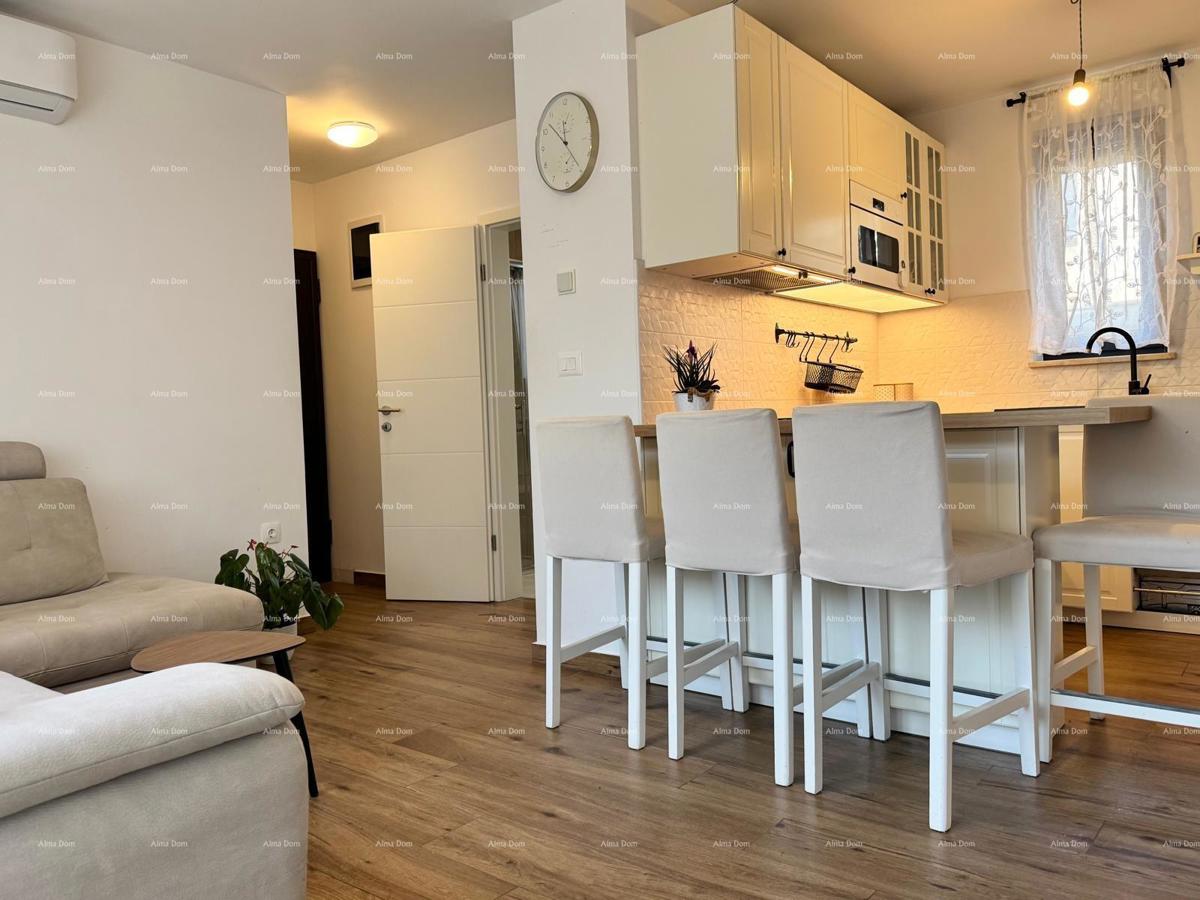 Moderno uređen stan 200 metrov od morja v Banjolah