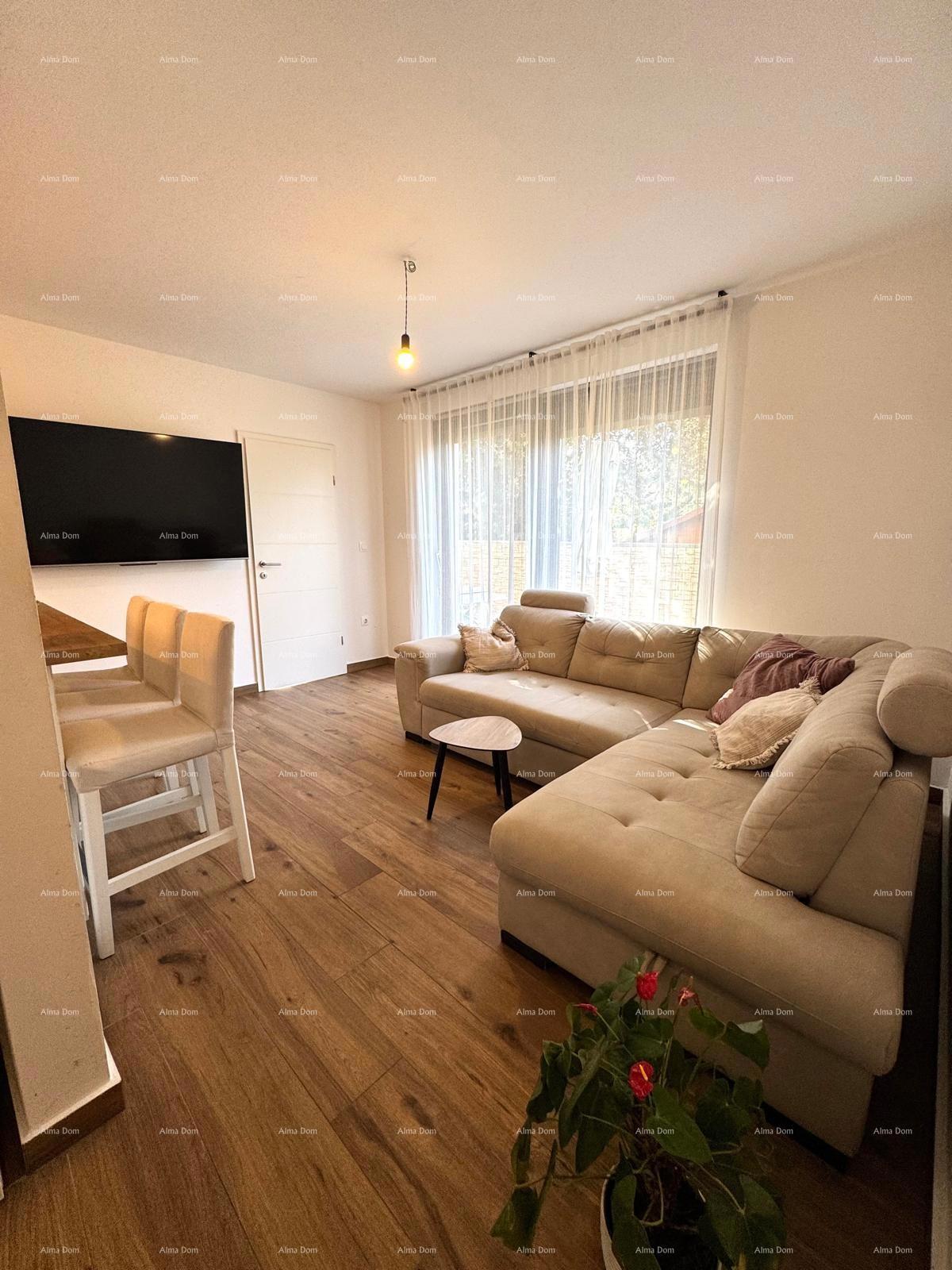 Moderno uređen stan 200 metrov od morja v Banjolah