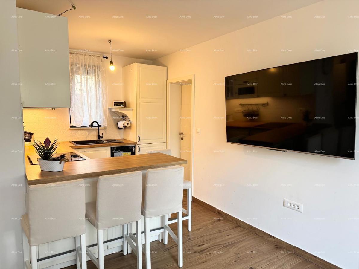 Moderno uređen stan 200 metrov od morja v Banjolah