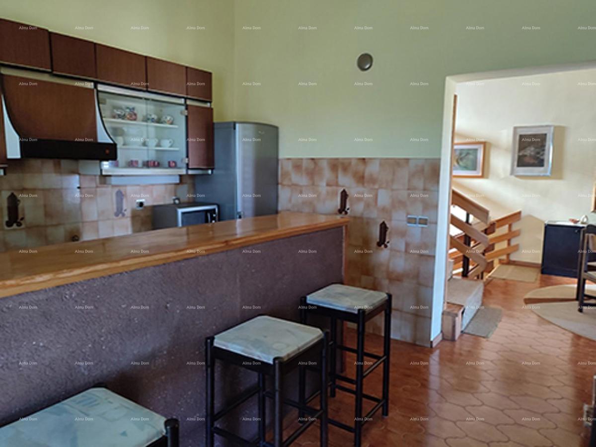 PULA – Škatari, družinska samostojna hiša z veliko parcelo