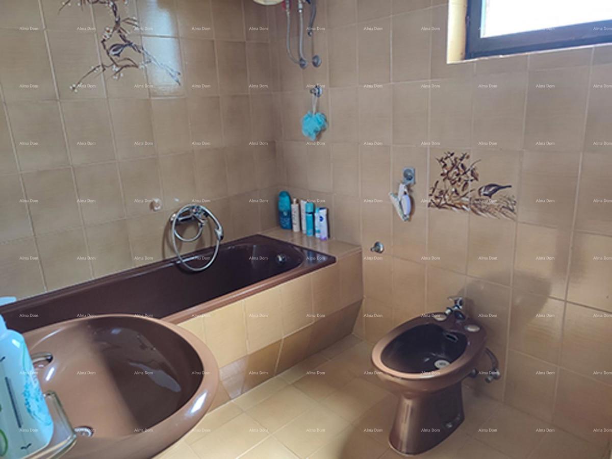 PULA – Škatari, družinska samostojna hiša z veliko parcelo