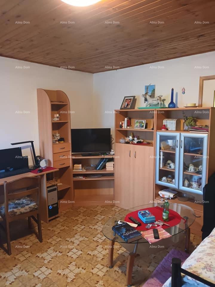Prodamo avtentično staro kamnito hišo v Stranićih, Sveti Lovreč.