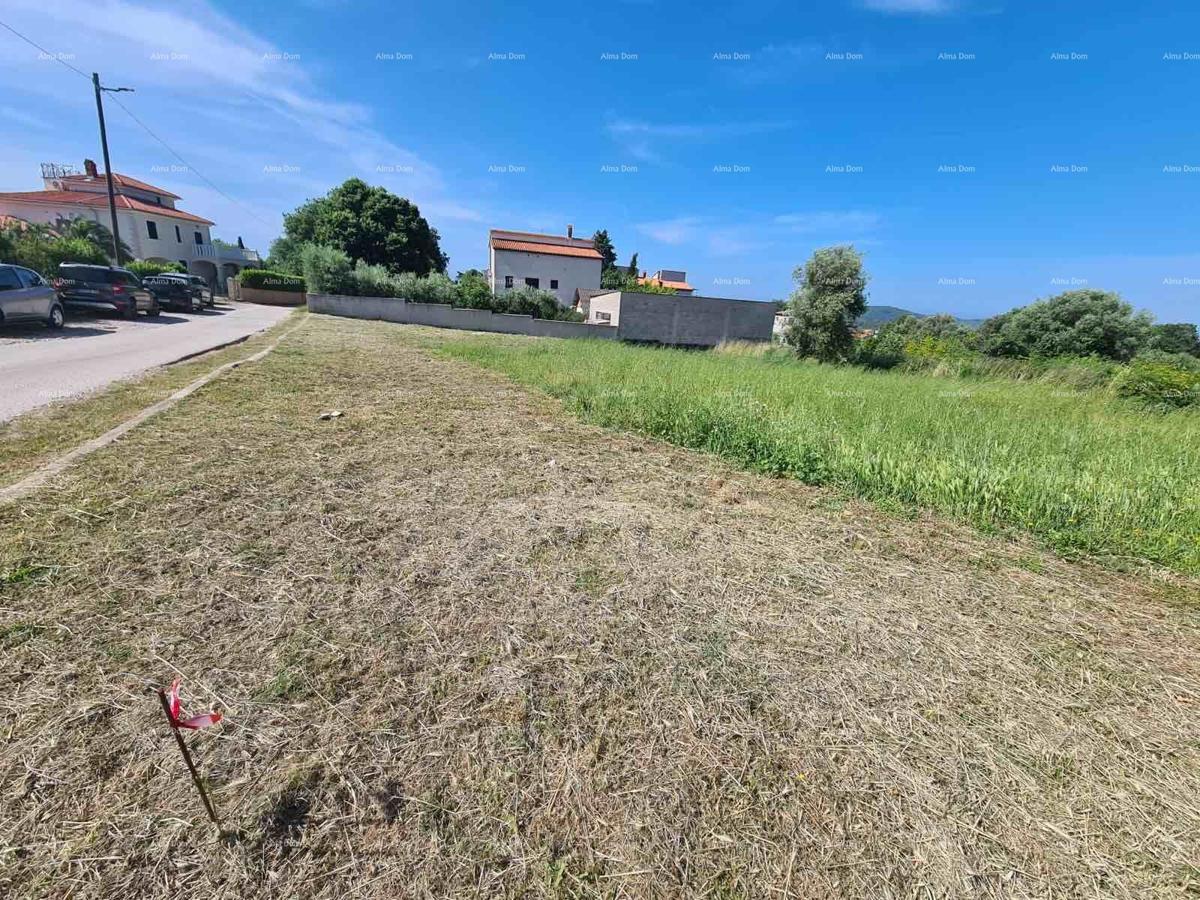 Medulin, Na prodaj je gradbena parcela, 600 m²