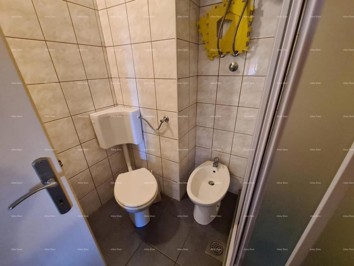 EKSKLUZIVNA PRODAJA! Šarmanten stan v Pulju, blizu centra in morja!