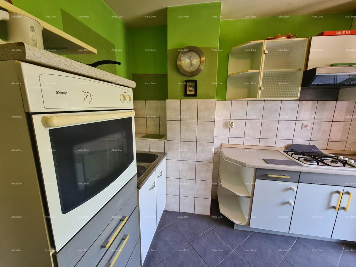 EKSKLUZIVNA PRODAJA! Šarmanten stan v Pulju, blizu centra in morja!