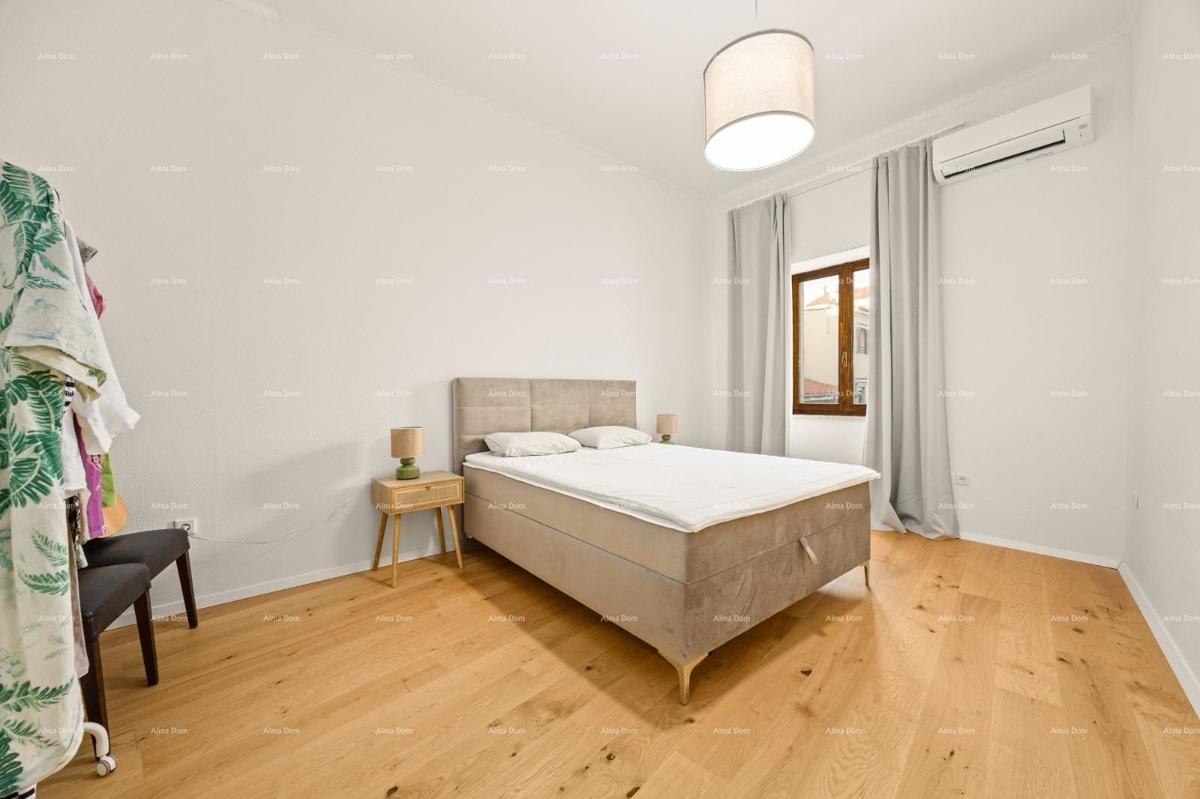 Pula – Lepo uređen stan v središču mesta