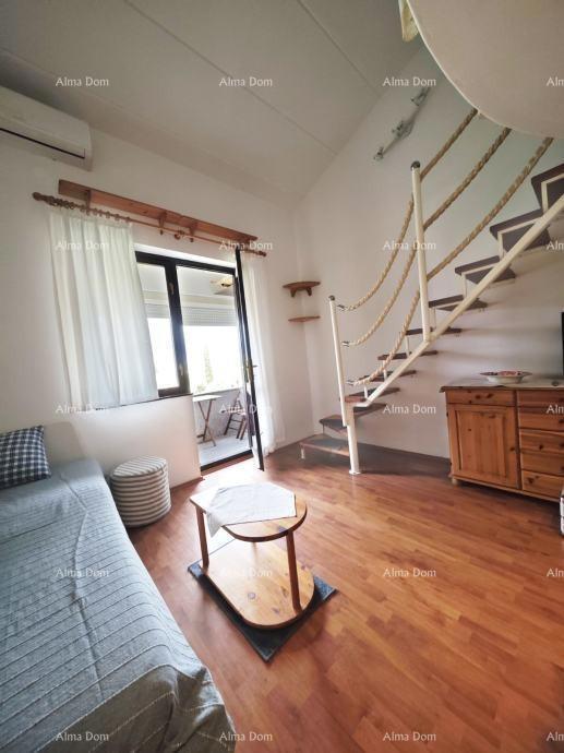 Červar Porat, Čudovit dvoetažni apartma, 39m2 – 400 m od morja