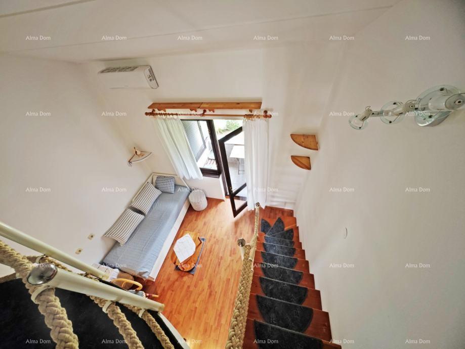 Červar Porat, Čudovit dvoetažni apartma, 39m2 – 400 m od morja