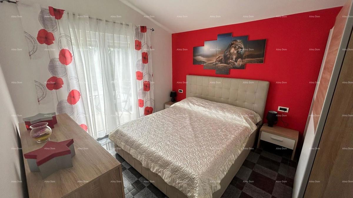 Pula Veli vrh. Prodajamo hišo z več apartmaji in bazenom.