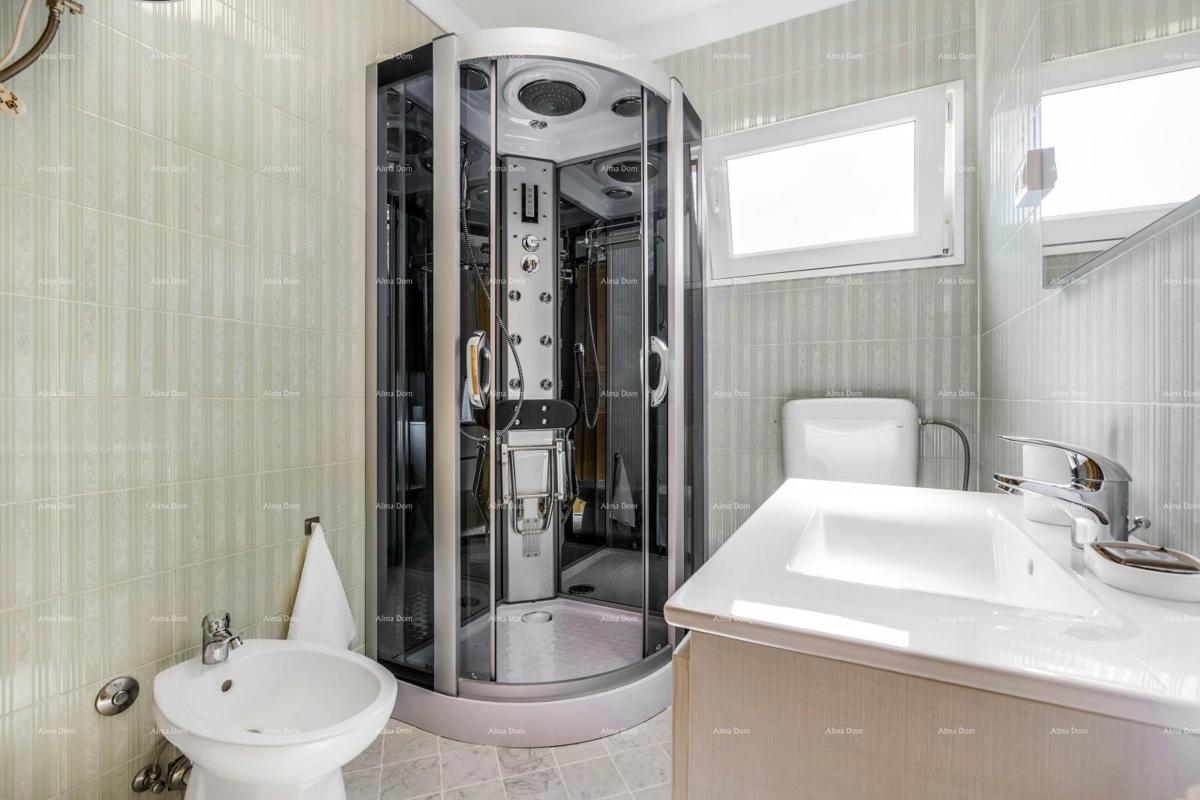 Prodamo dve povezani hiši v Pomeru