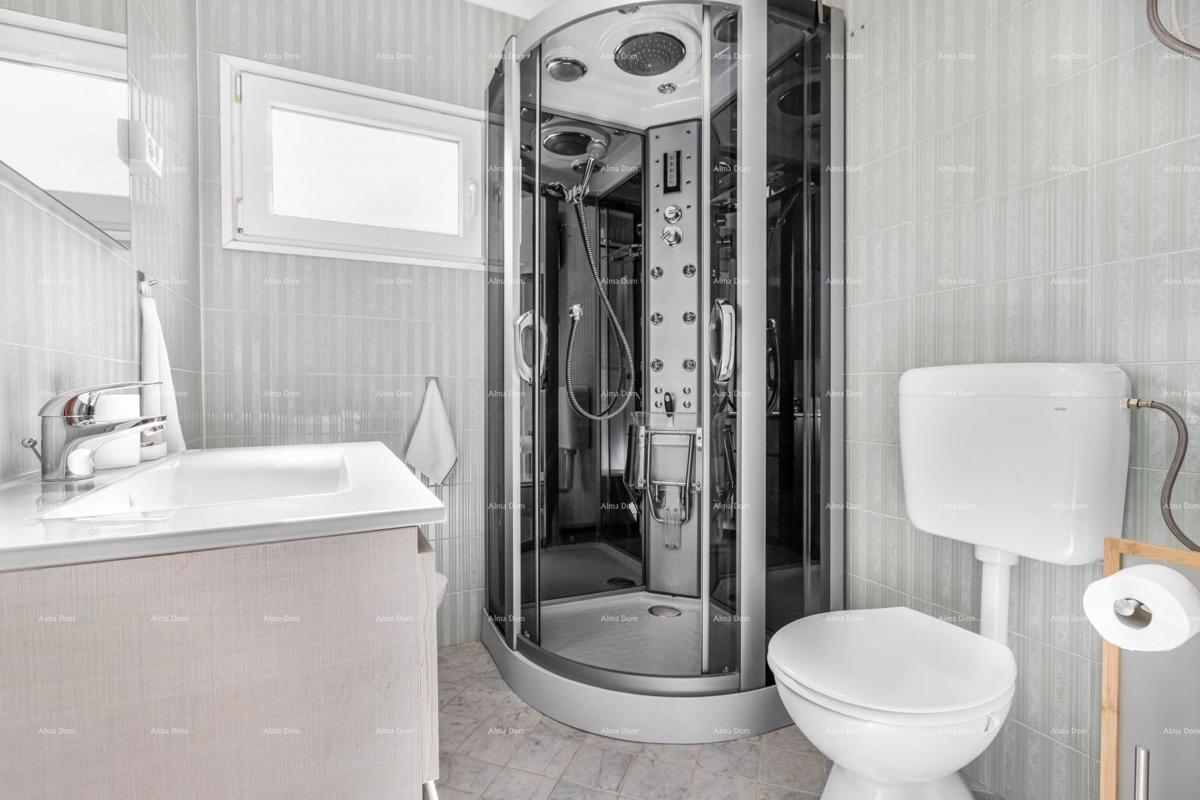 Prodamo dve povezani hiši v Pomeru