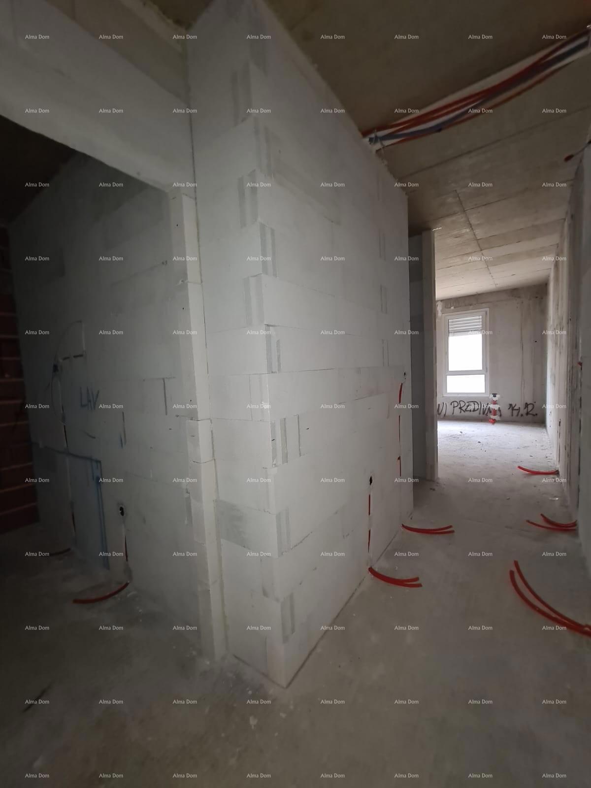 Prodaja poslovnega prostora v stanovansko-poslovni stavbi, blizu centra, Pula! L1