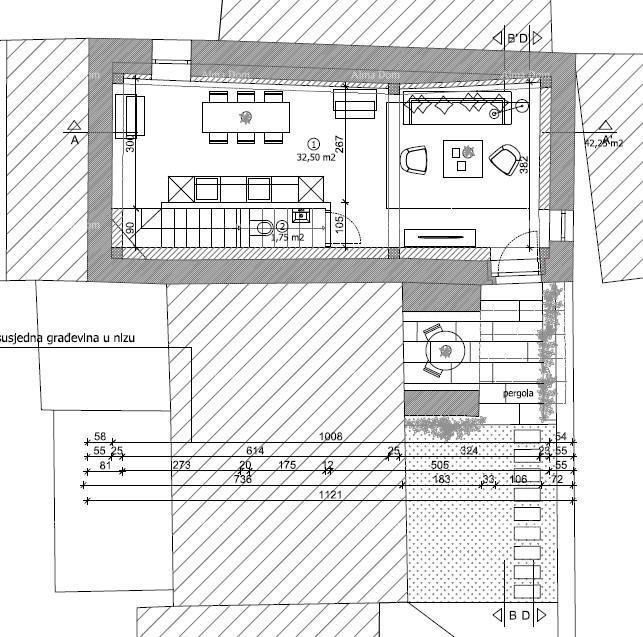 Prodaja - Kamena istarska hiša s projektom in predano dokumentacijo – blizu Tinjana!
