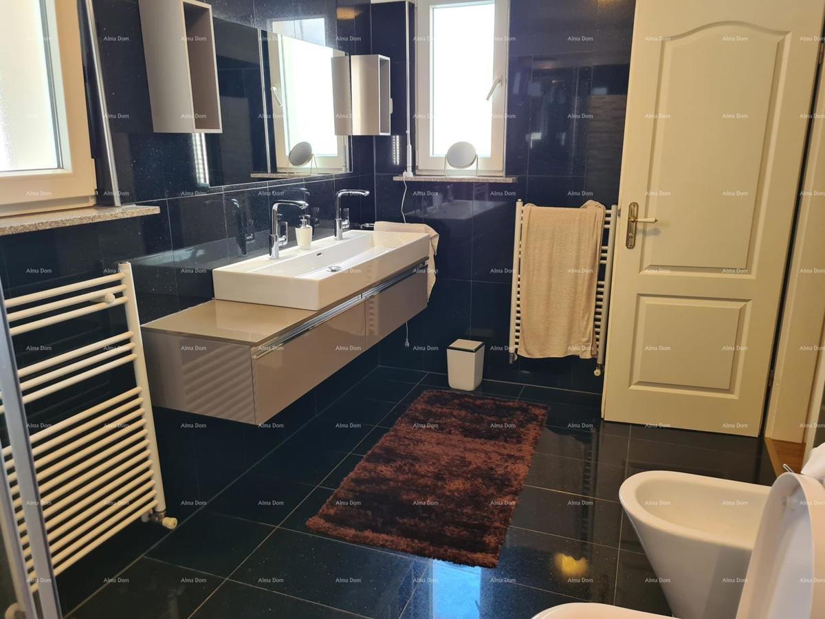 Na prodaju hiša s bazenom – Valtura