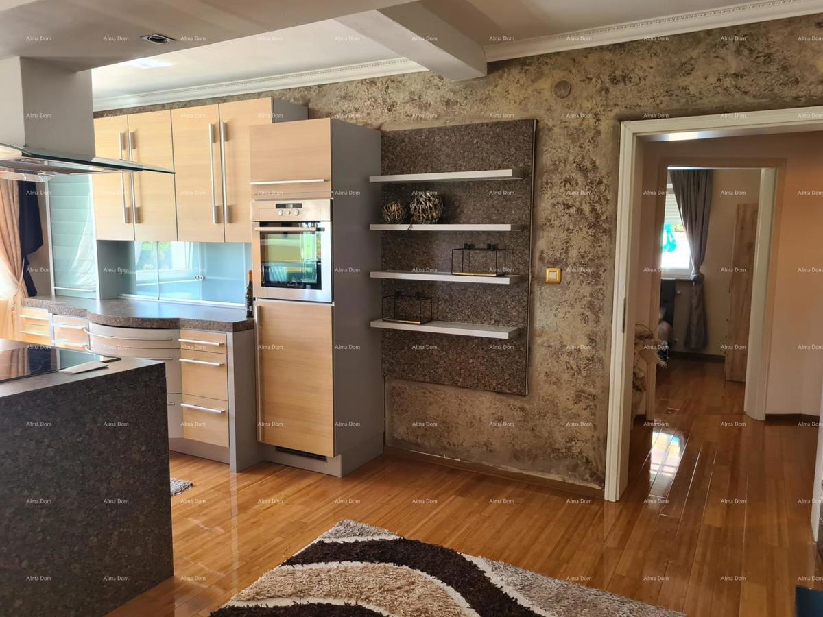 Na prodaju hiša s bazenom – Valtura