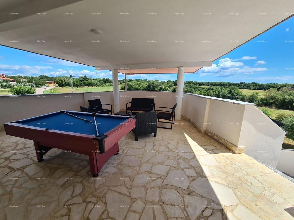 Na prodaju hiša s bazenom – Valtura