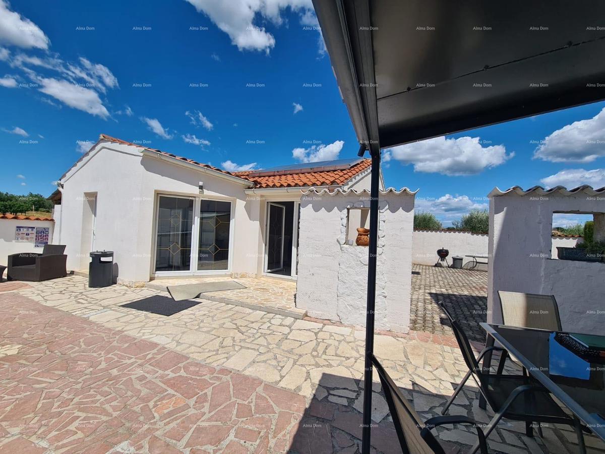 Na prodaju hiša s bazenom – Valtura