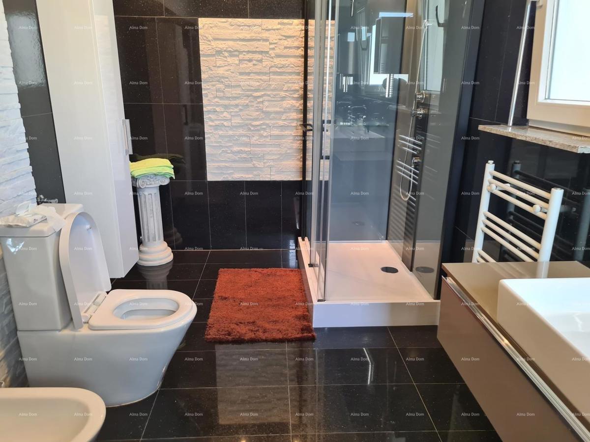 Na prodaju hiša s bazenom – Valtura