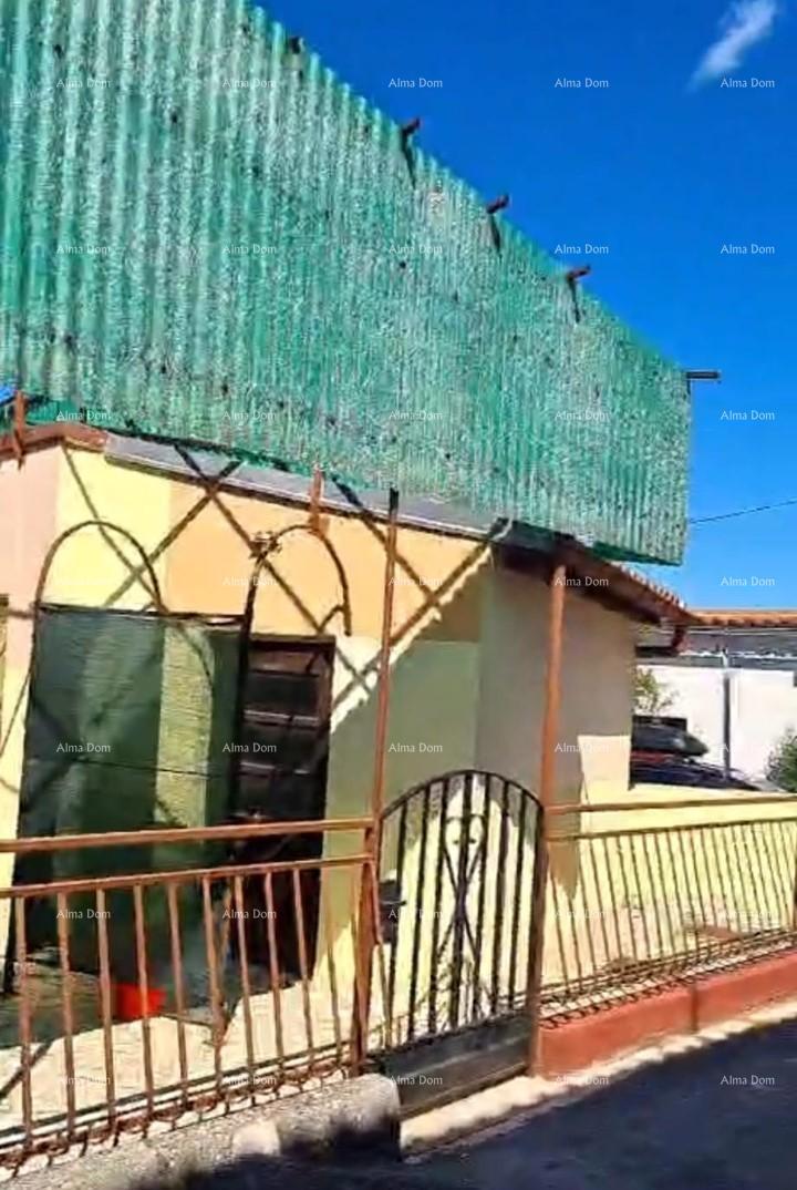 Prodamo caffe bar picerijo v Marčani