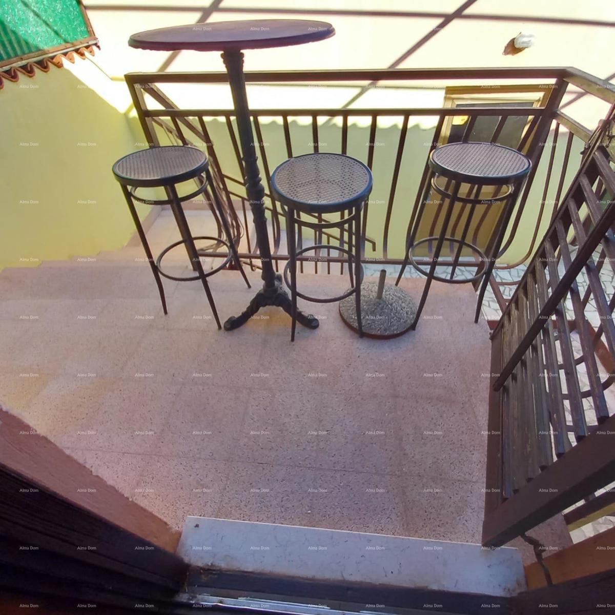 Prodamo caffe bar picerijo v Marčani