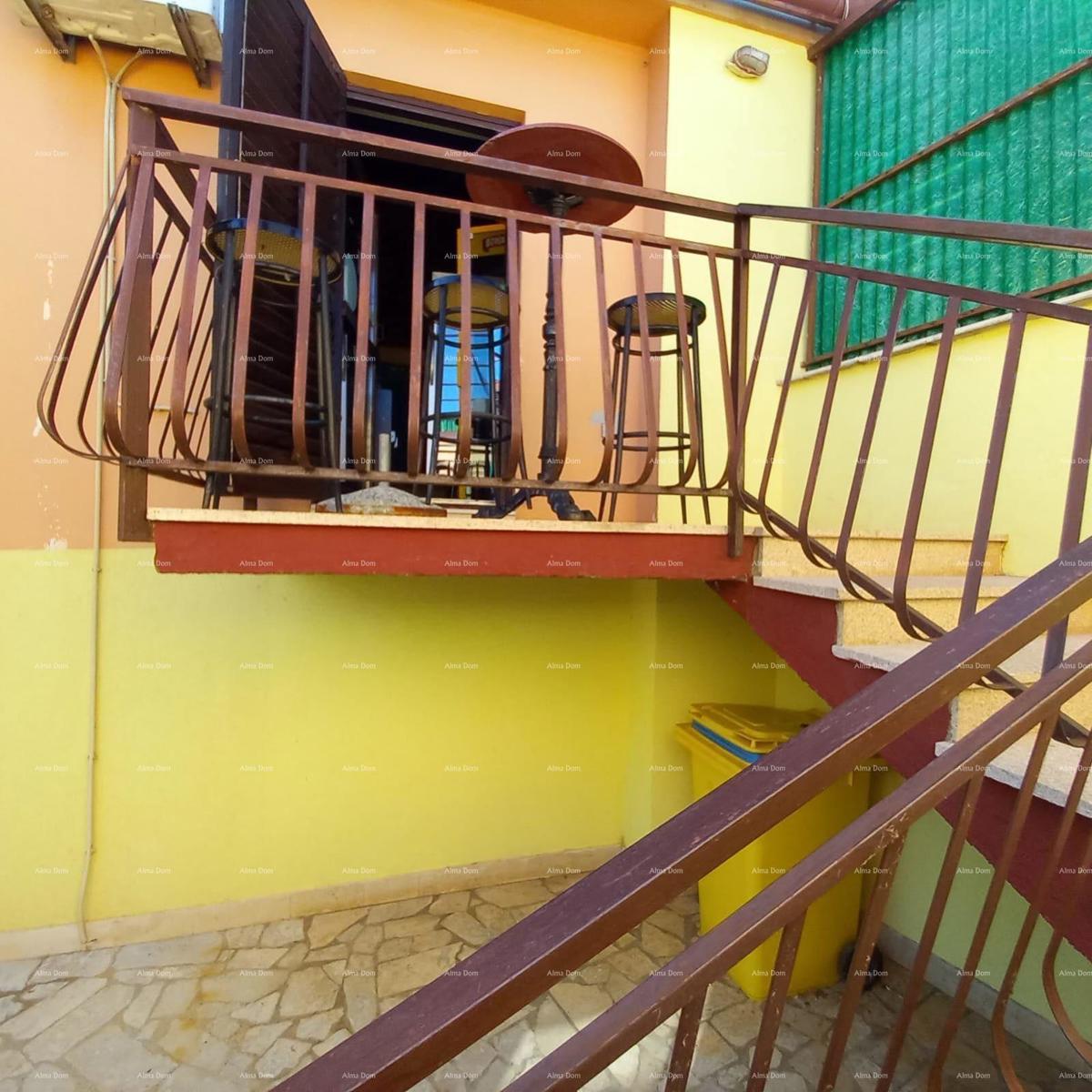 Prodamo caffe bar picerijo v Marčani