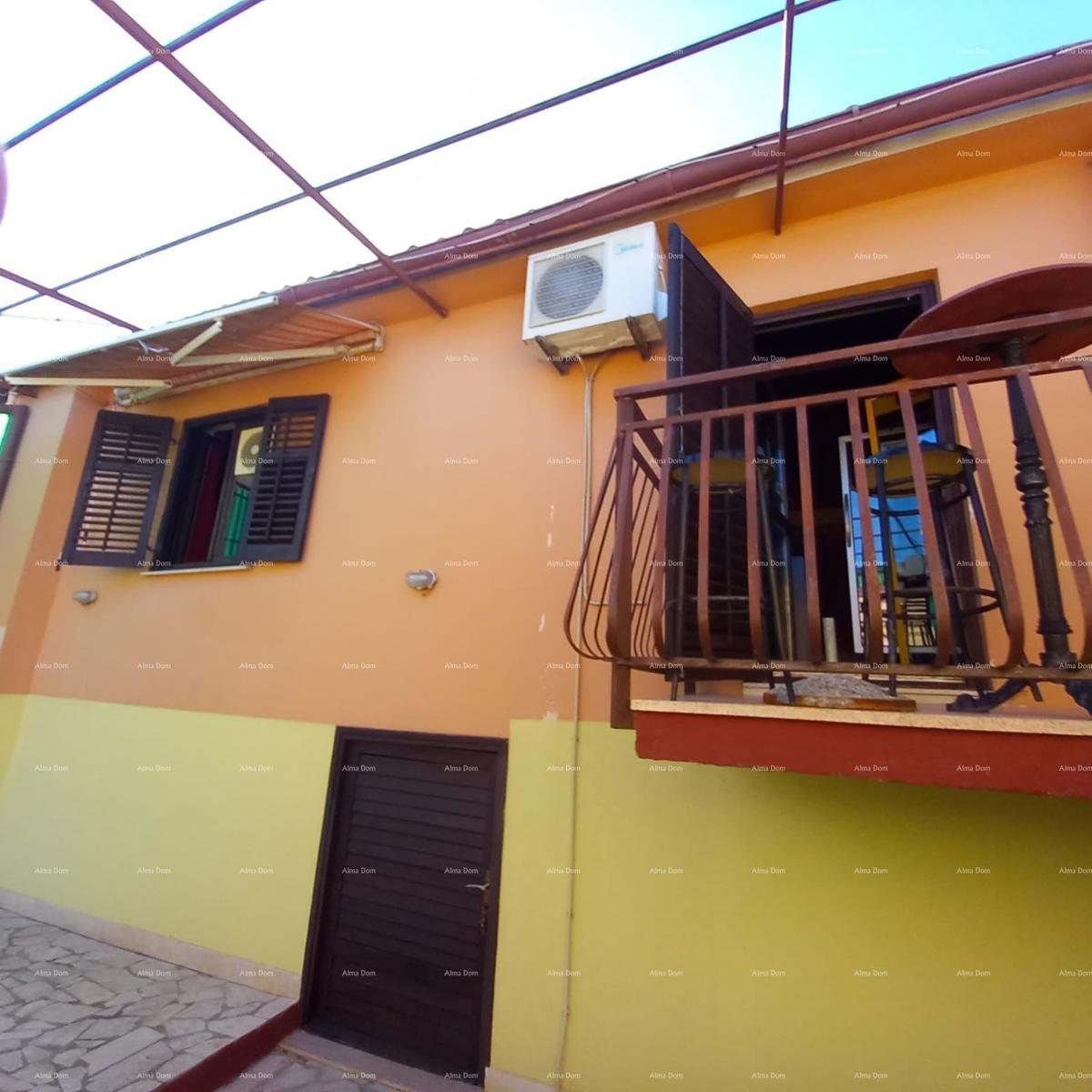 Prodamo caffe bar picerijo v Marčani