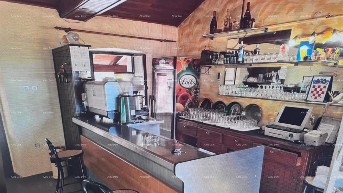 Prodamo caffe bar picerijo v Marčani