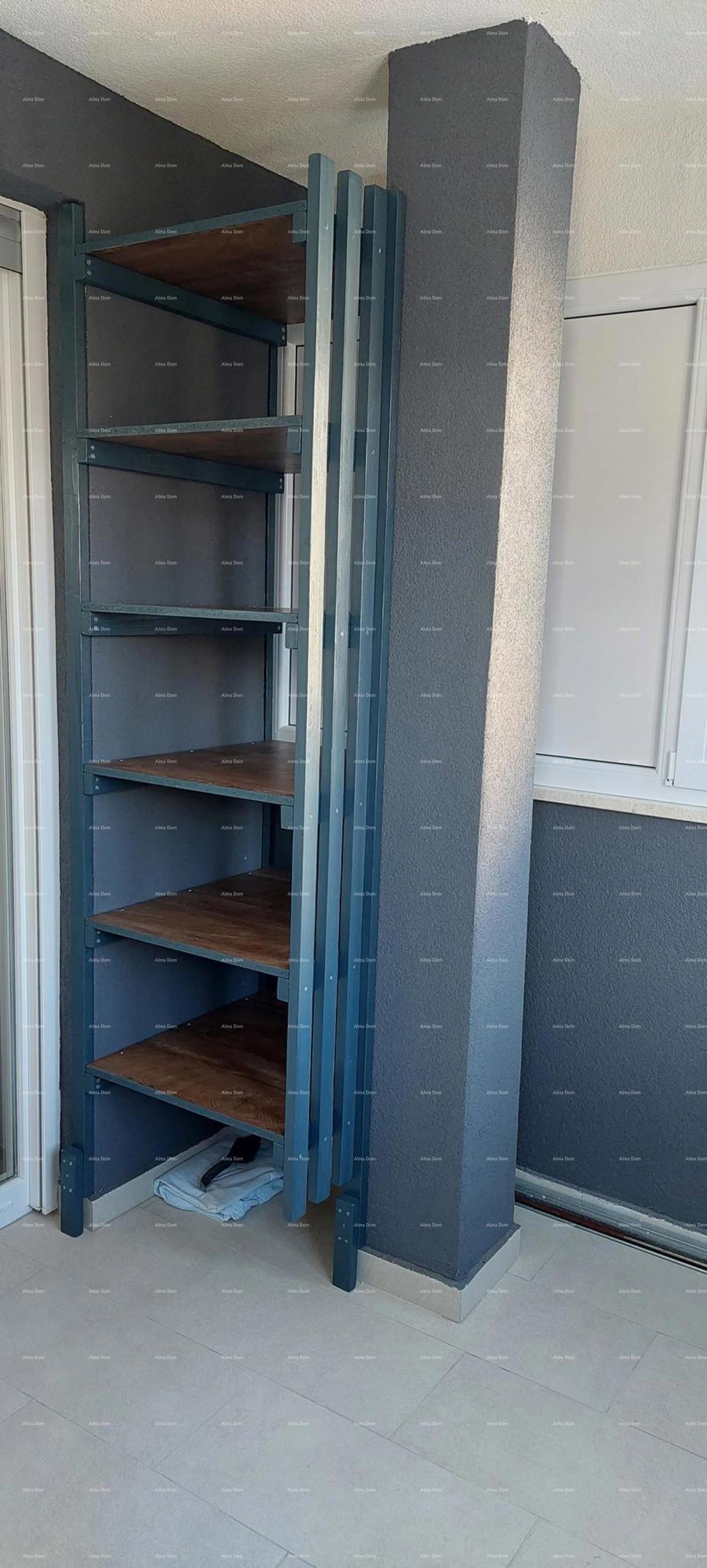 Apartma v Ližnjanu, 600 m od morja