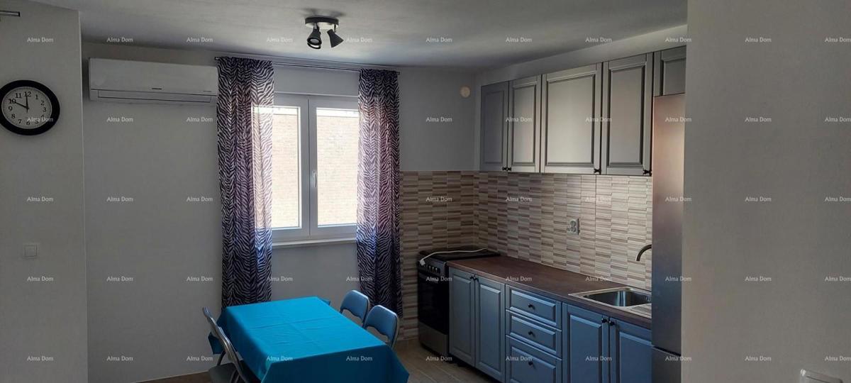 Apartma v Ližnjanu, 600 m od morja