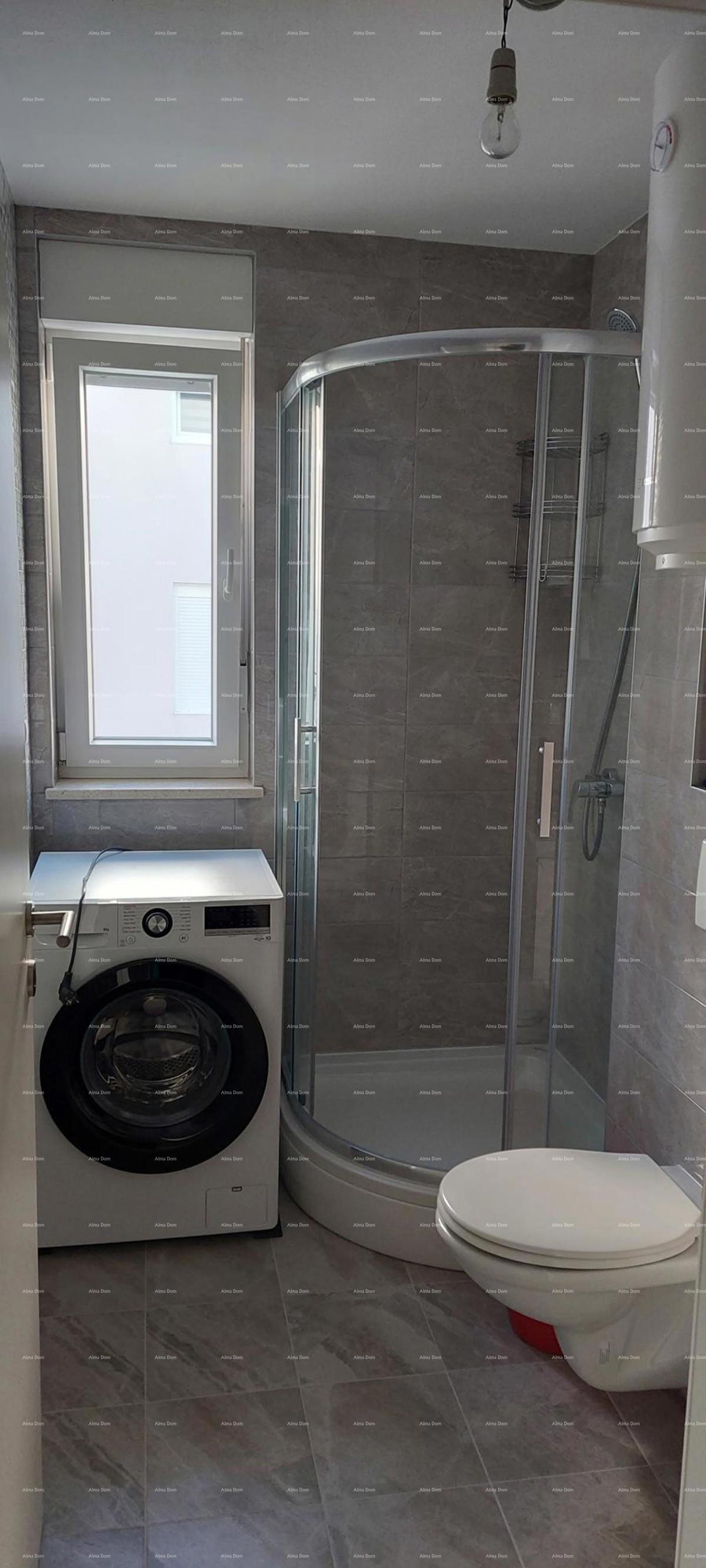 Apartma v Ližnjanu, 600 m od morja