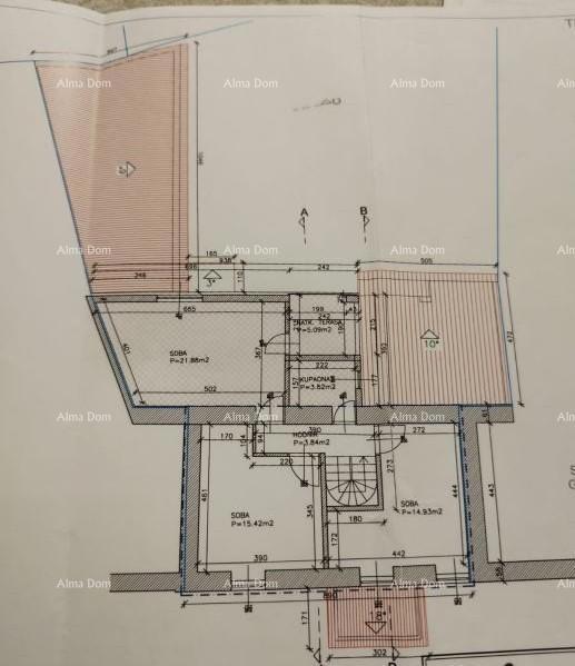 Prodajemo kameno hišo v središču Brtonigle!