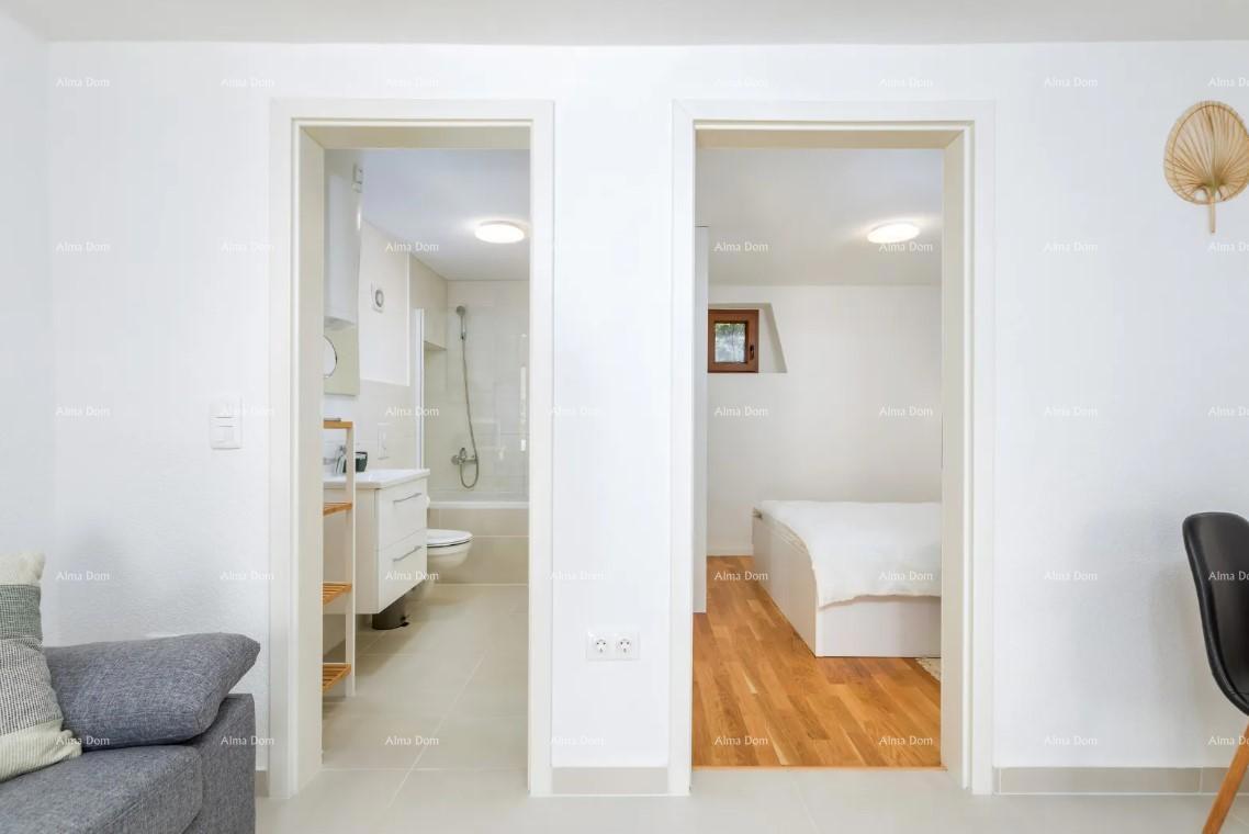 Prodamo kamnito hišo