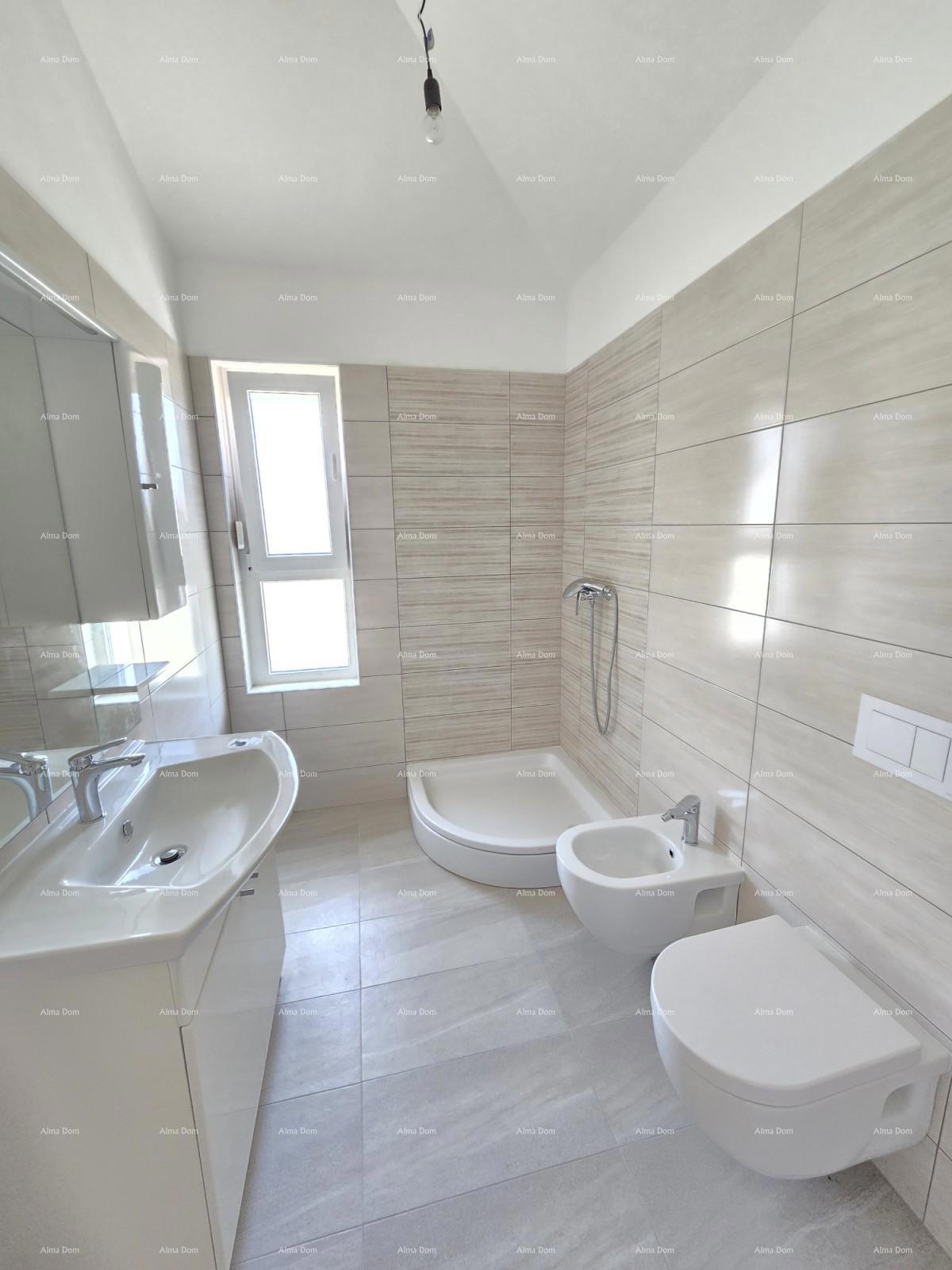 Prostran stan v Fažani, blizu centra in morja, popoln za življenje ali počitnice!